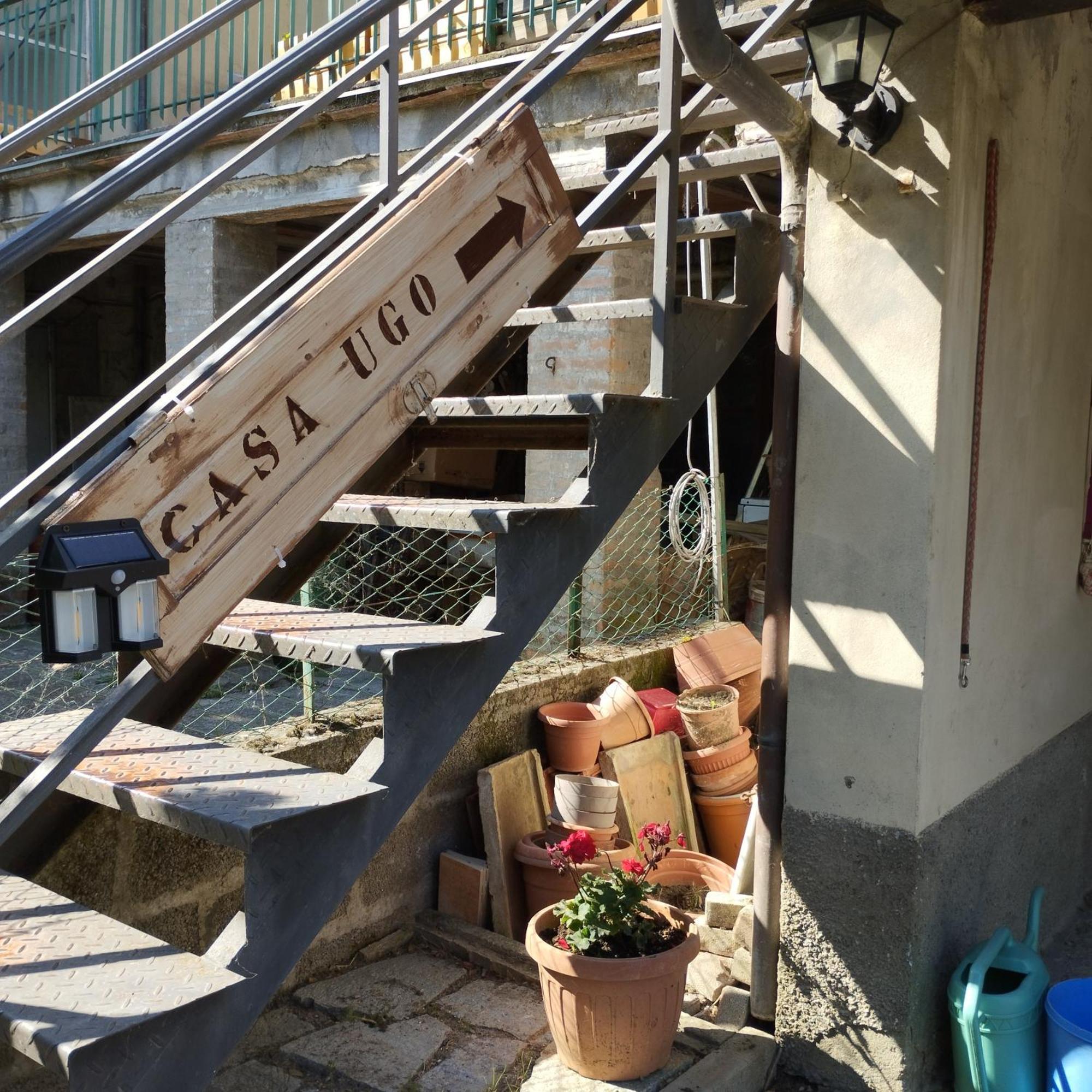 Casa Ugo Lägenhet Poppi Exteriör bild